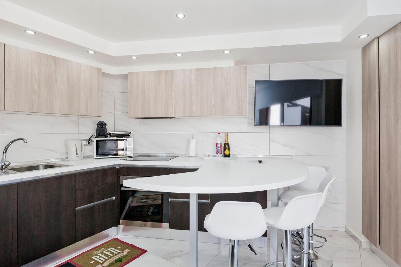 Apartamento Sara En Playa De Las Americas - Sara Vacation Арона Екстериор снимка
