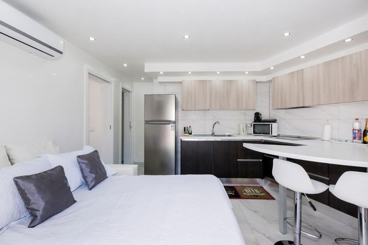 Apartamento Sara En Playa De Las Americas - Sara Vacation Арона Екстериор снимка