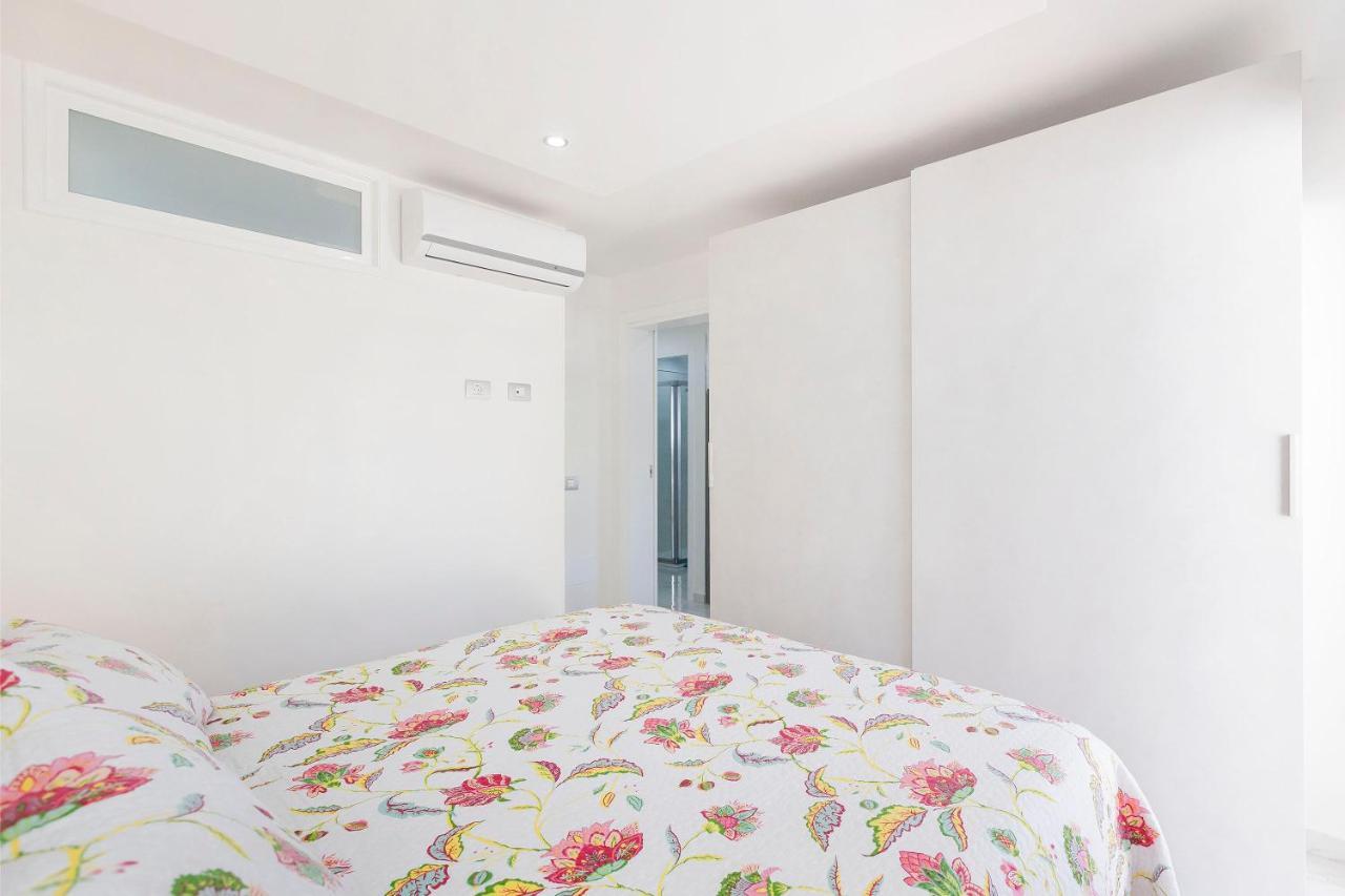 Apartamento Sara En Playa De Las Americas - Sara Vacation Арона Екстериор снимка